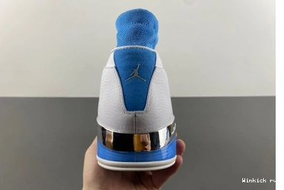 Air Low “University 17 Blue” Jordan 0816